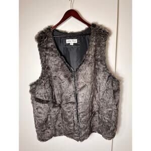 Ava & Viv Faux Fur Vest Dark Gray Plus Size 4X Cozy Layering Piece